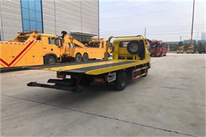 岳西非事故拖车